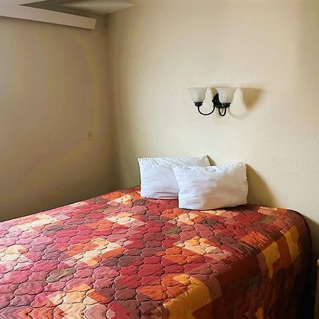 Love Hotels Kadoka By Oyo At Badlands Sd Екстер'єр фото